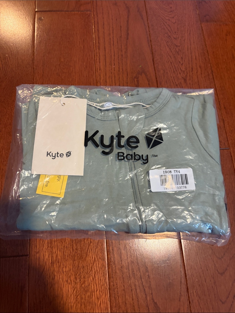 Kyte Baby zippered footie, Thyme, 12-18 months